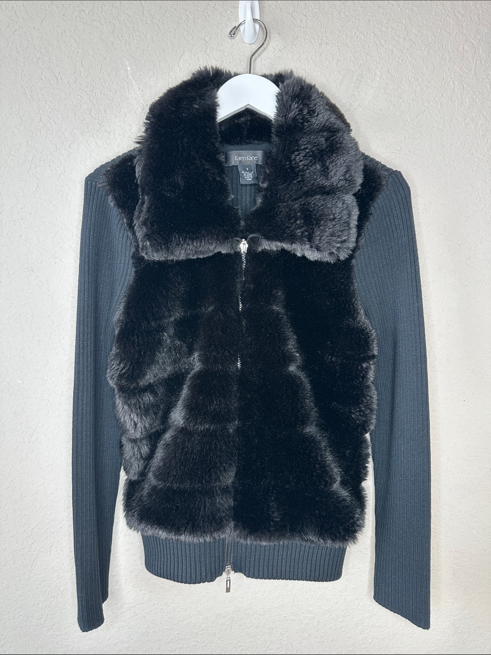 Karen Kane Wool Blend Faux Fur Front Cardigan Sweater Size Small Black Zip Front